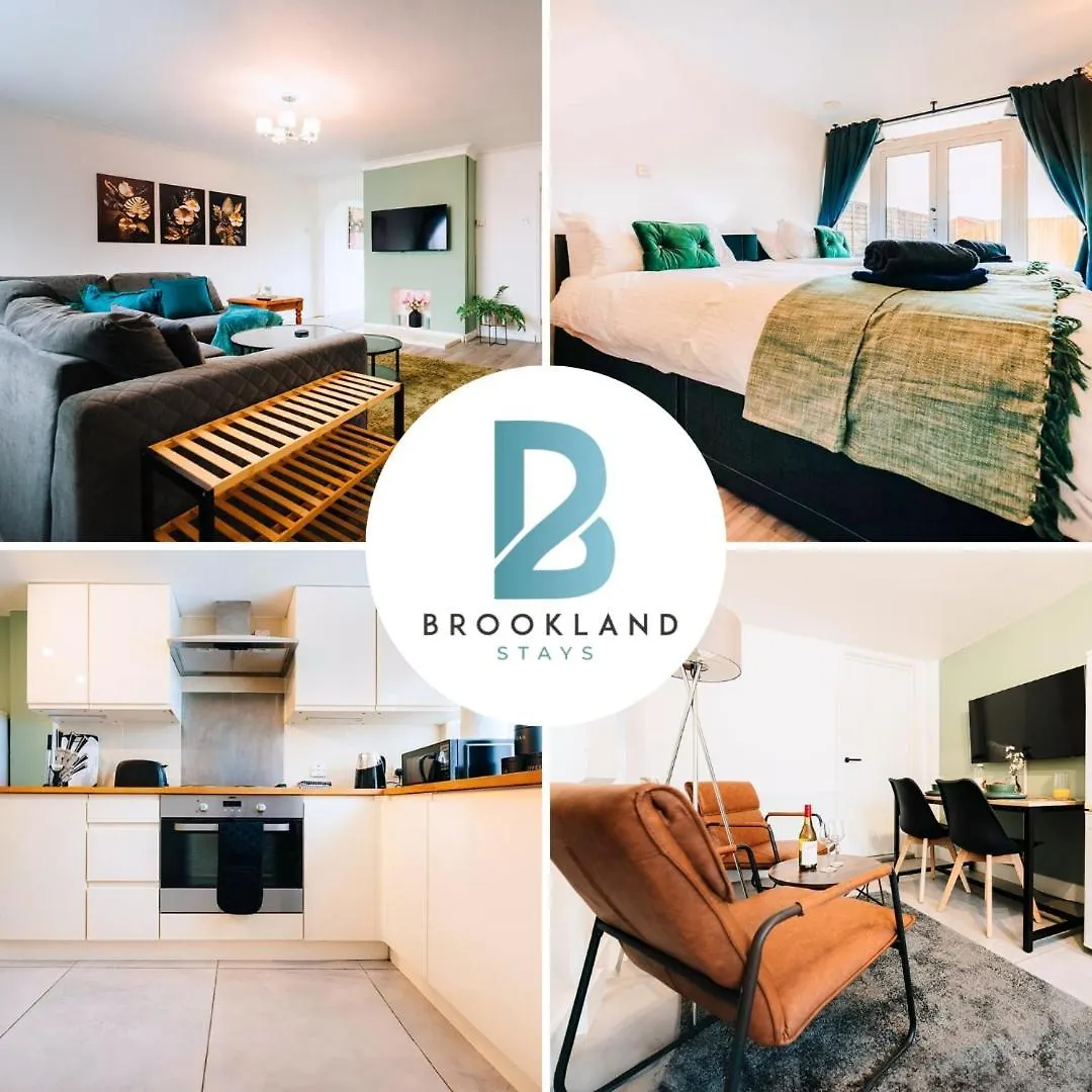 Apartment Studio Flat By Brookland Stays Serviced Accommodation Short Lets Harlington With Free Wifi Harmondsworth Großbritannien